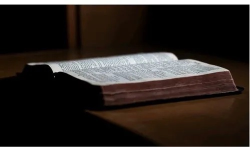 What is the easiest Bible to read and understand?